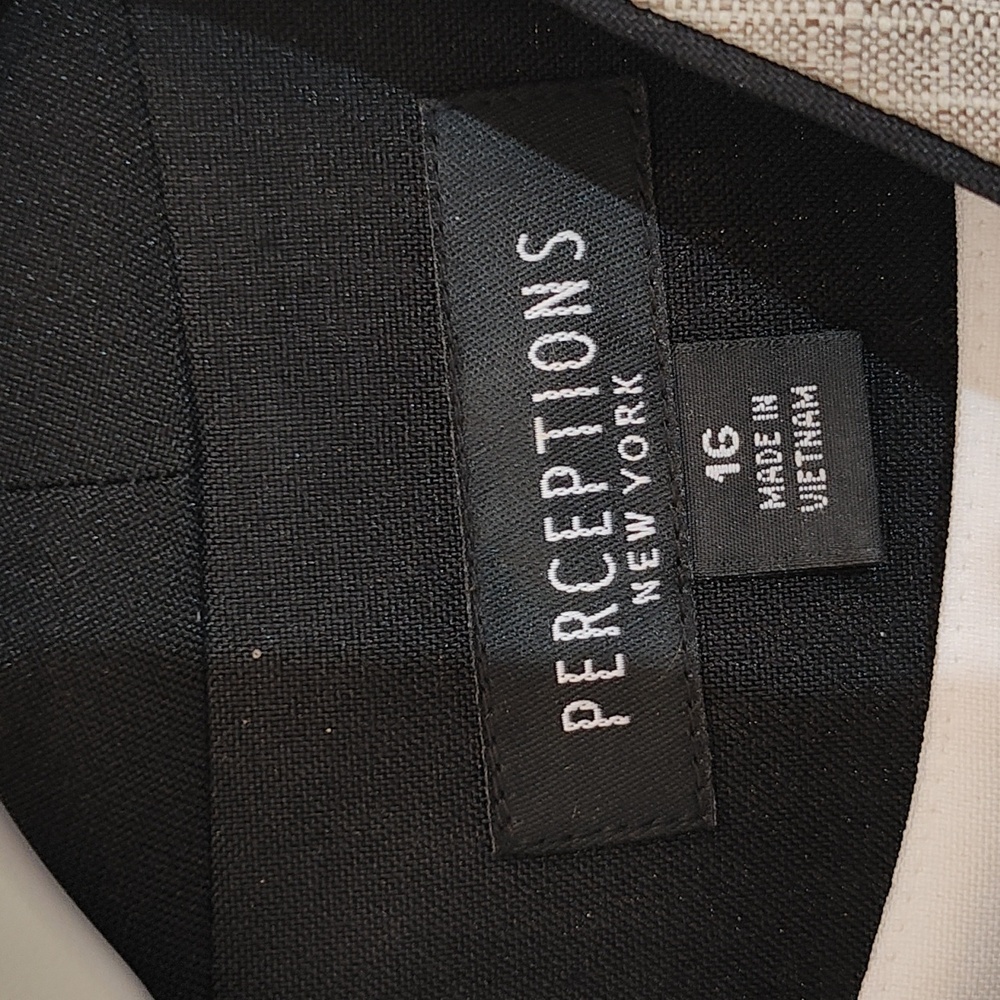 Perceptions 2 Piece Blazer, Size 16 - image 3